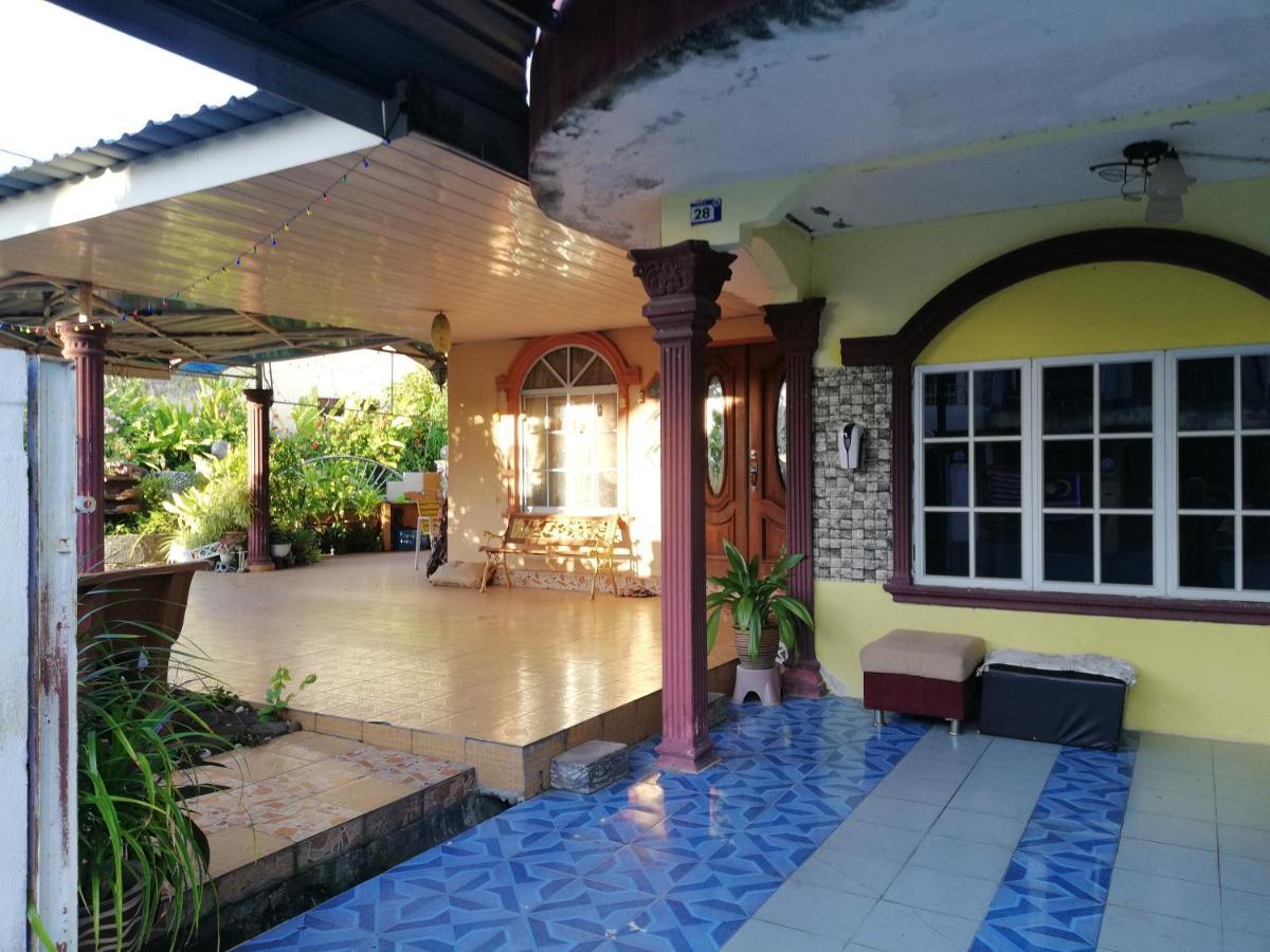 Love Homestay Ct Kangar Exteriér fotografie